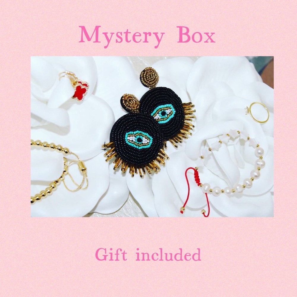 Fun and Trendy Mystery Box with 3 jewelry items and gift included 💕
